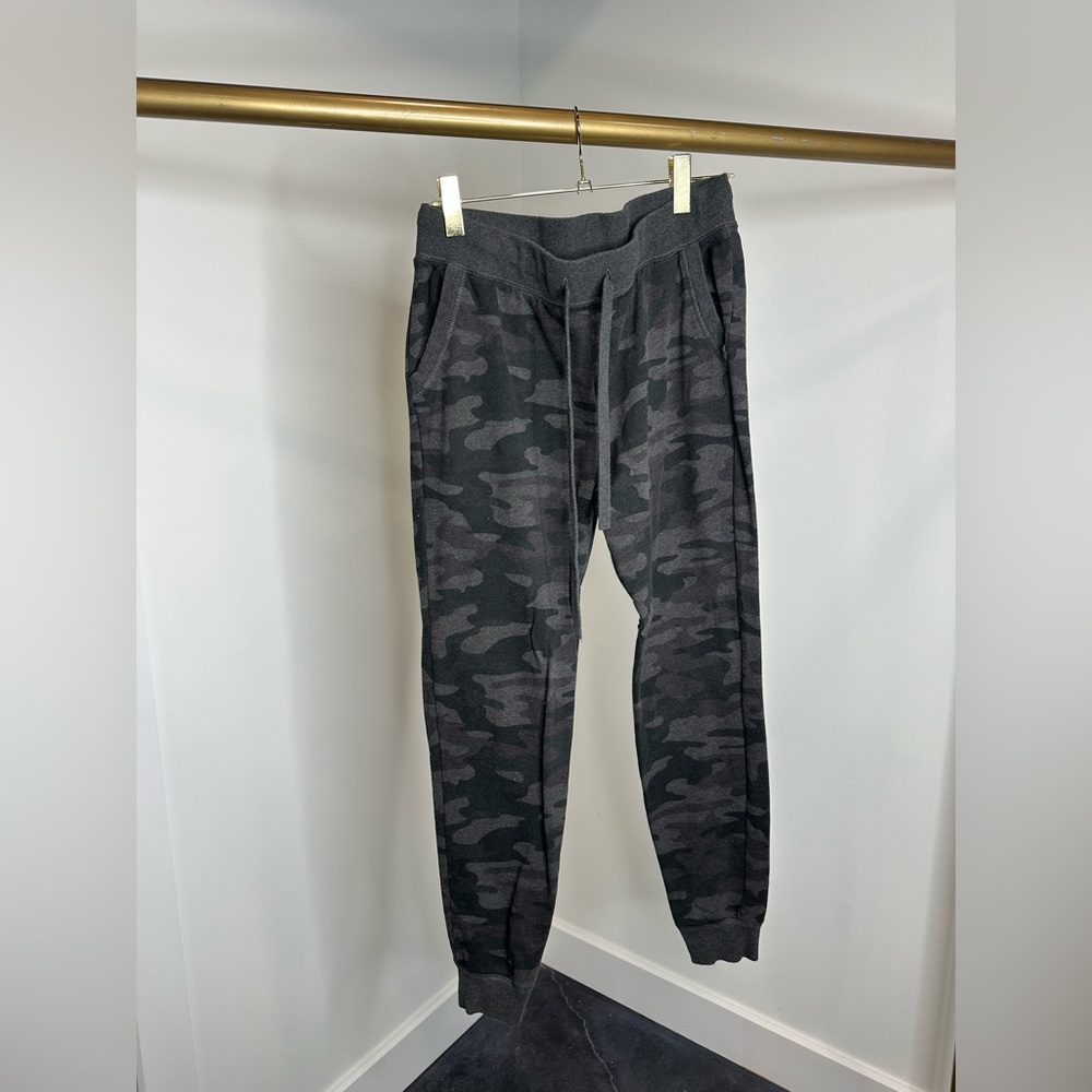 Z supply camo jogger